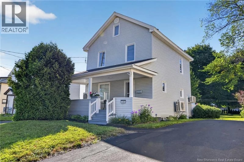 316 St Andrew Street, Bathurst, New Brunswick, E2A1C5, Bathurst, New Brunswick — photo 1 of 5