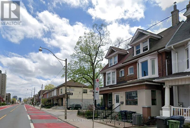 700 Dufferin Street, Toronto (Little Portugal), Ontario, M6K2B7, Toronto (Little Portugal), Ontario — photo 1 of 5