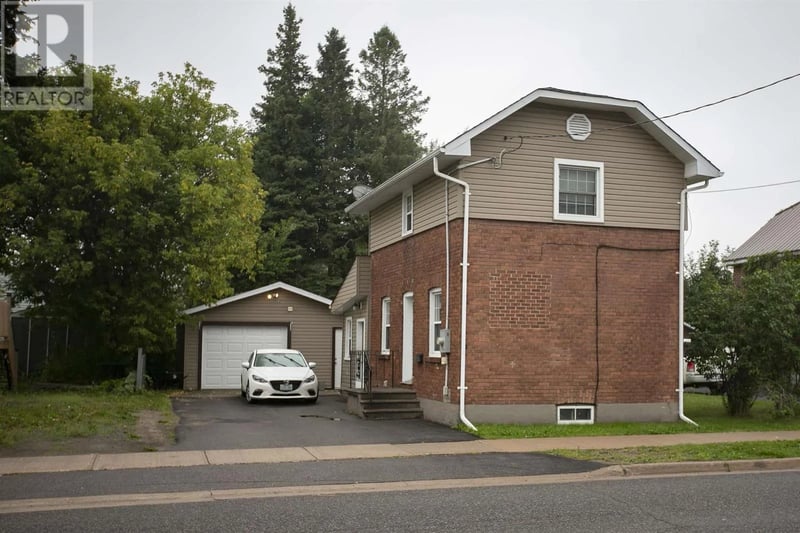 3 Henrietta AVE, Sault Ste. Marie, Ontario, P6C1Z2, Sault Ste. Marie, Ontario — photo 1 of 5