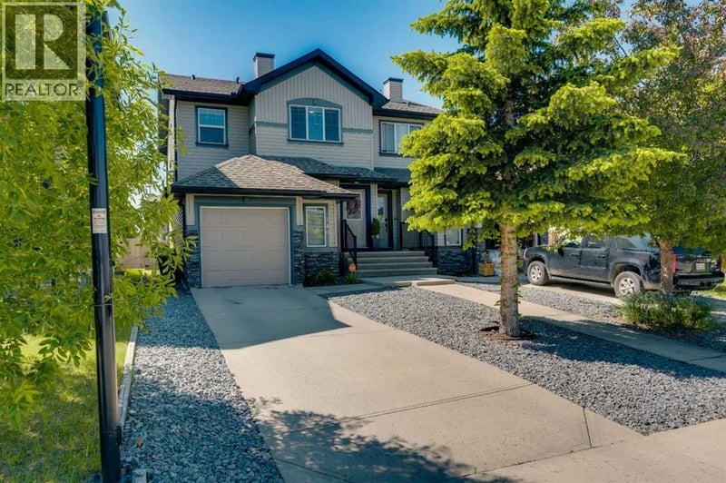 149 Luxstone Way Southwest, Airdrie, Alberta, T4B0H3, Airdrie, Alberta — photo 1 of 5