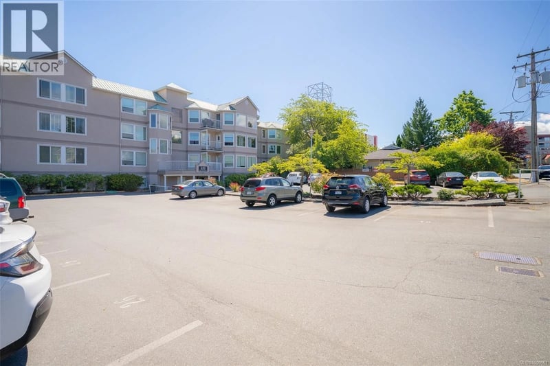 #305 240 Milton Street, Nanaimo, British Columbia, V9R2K6, Nanaimo, British Columbia — photo 1 of 5
