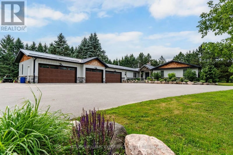320 6 Corners East, Tiny, Ontario, L0L2T0, Tiny, Ontario — photo 1 of 5