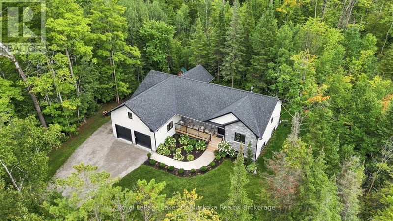 41 Meadows Avenue, Tay (Waubaushene), Ontario, L0K2C0, Tay (Waubaushene), Ontario — photo 1 of 5
