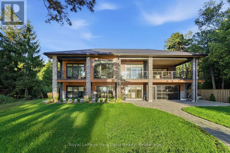 81750B Lake Avenue, Ashfield-Colborne-Wawanosh (Colborne), Ontario, N7A3Y2, Ashfield-Colborne-Wawanosh (Colborne), Ontario — photo 1 of 5