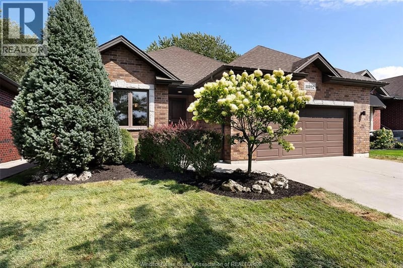 11892 Boulder Crescent, Windsor, Ontario, N8P1Z4, Windsor, Ontario — photo 1 of 5