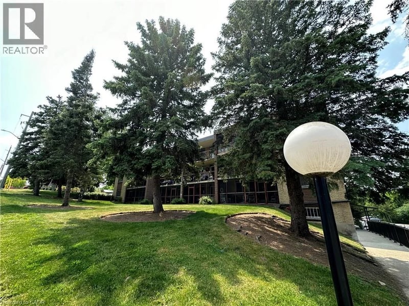 #301 944 CALEDONIAN View, Cambridge, Ontario, N3H1A5, Cambridge, Ontario — photo 1 of 5