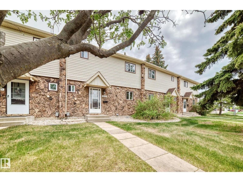 9323 Morinville DR, Morinville, Alberta, T8R1J9, Morinville, Alberta — photo 1 of 5