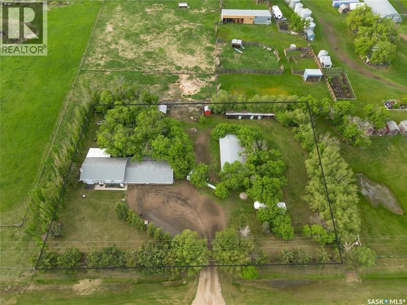 ROSTHERN ACREAGE, Rosthern Rm No. 403, Saskatchewan, S0K3R0, Rosthern Rm No. 403, Saskatchewan — photo 1 of 5