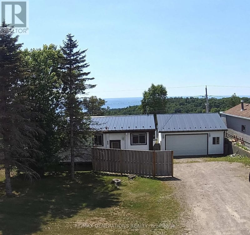 88 Lakeview Drive, Terrace Bay (TB-92), Ontario, P0T2W0, Terrace Bay (TB-92), Ontario — photo 1 of 5