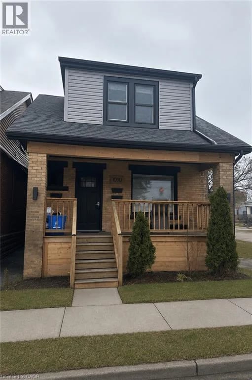 #2 1090 CANNON Street East, Hamilton, Ontario, L8L2J4, Hamilton, Ontario — photo 1 of 5