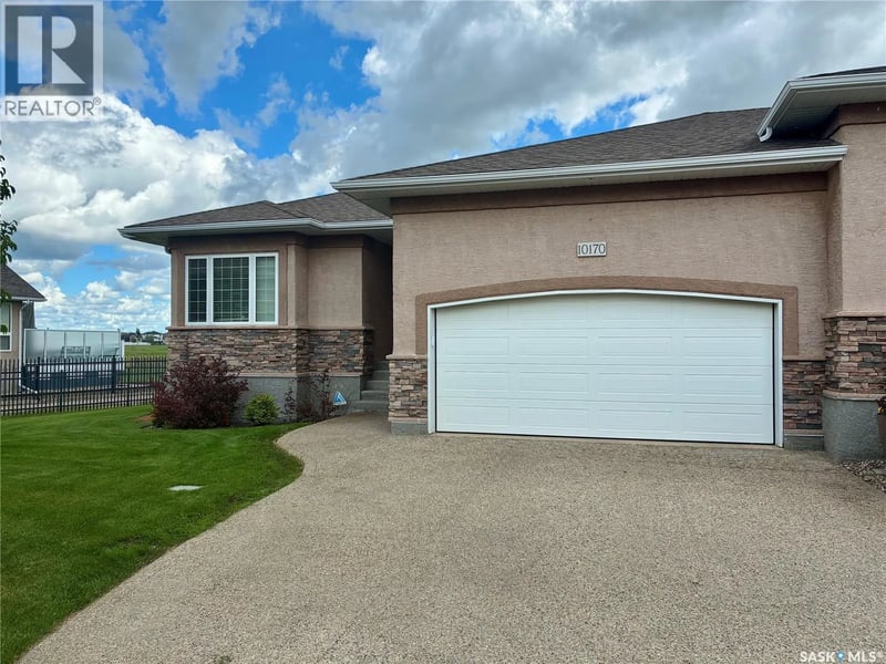 10170 Wascana ESTATES, Regina, Saskatchewan, S4V3E5, Regina, Saskatchewan — photo 1 of 5