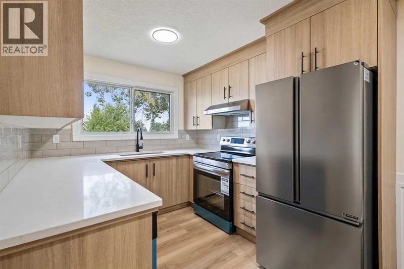 700 Allen Street Southeast, Airdrie, Alberta, T4B1E5, Airdrie, Alberta — photo 1 of 5