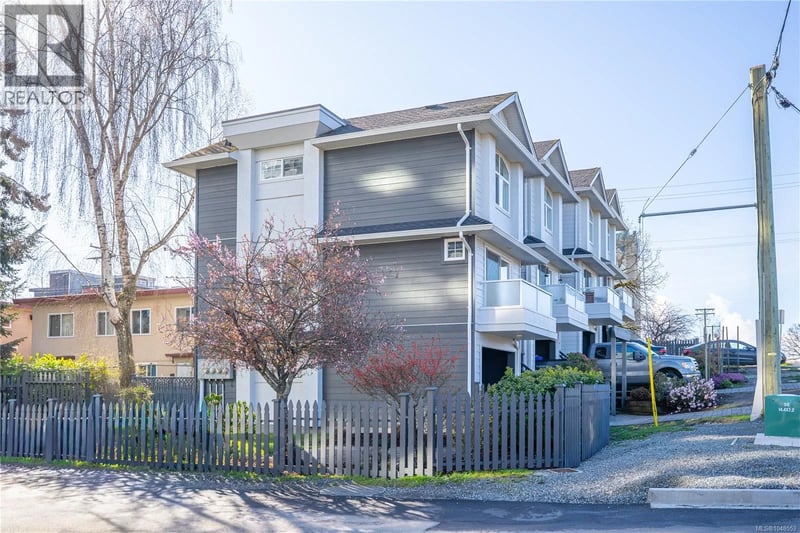 #4 601 Nelson Street, Esquimalt, British Columbia, V9A6P7, Esquimalt, British Columbia — photo 1 of 5