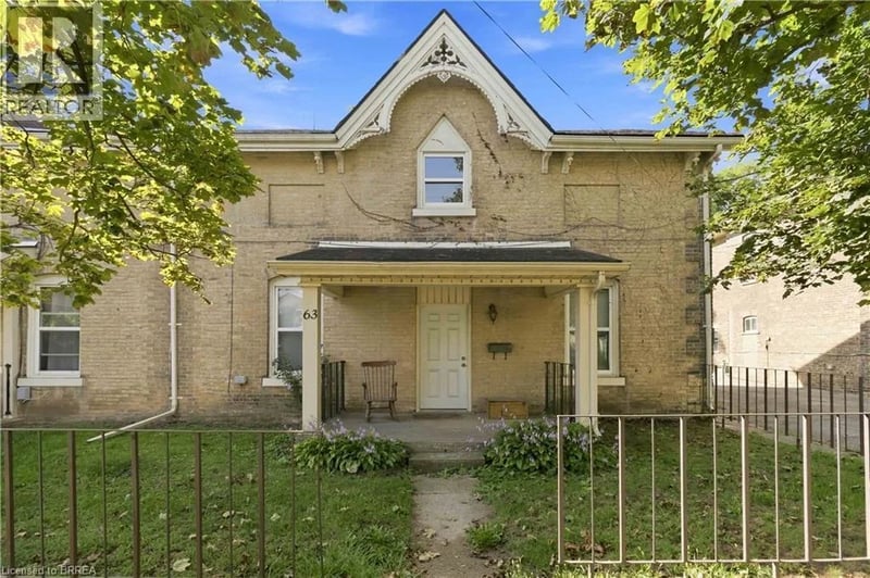 #Upper 63 EAST Avenue, Brantford, Ontario, N3S3L5, Brantford, Ontario — photo 1 of 5
