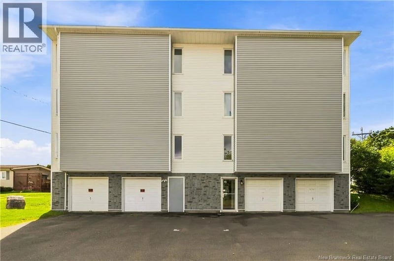 72 Kendra Unit #1 Street, Moncton, New Brunswick, E1C4J9, Moncton, New Brunswick — photo 1 of 5
