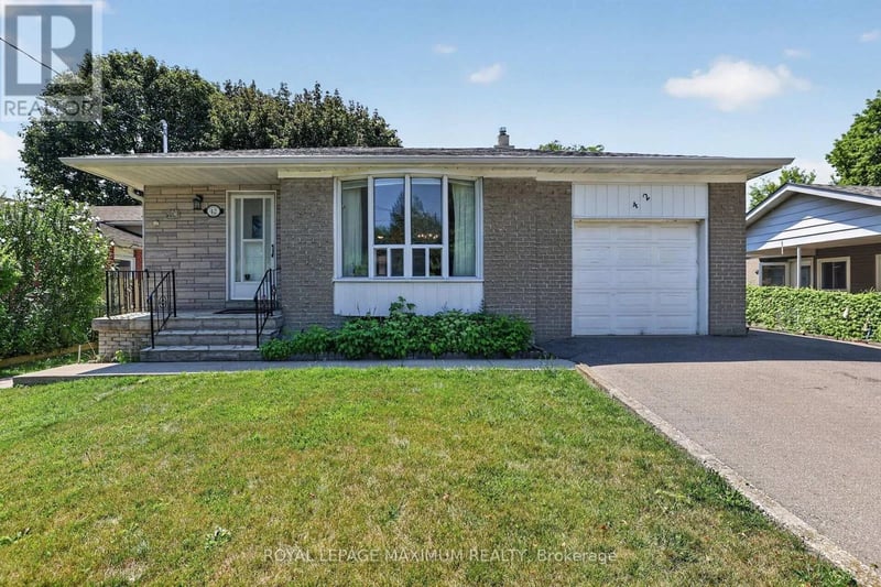 42 Pergola Road, Toronto (West Humber-Clairville), Ontario, M9W5K6, Toronto (West Humber-Clairville), Ontario — photo 1 of 5