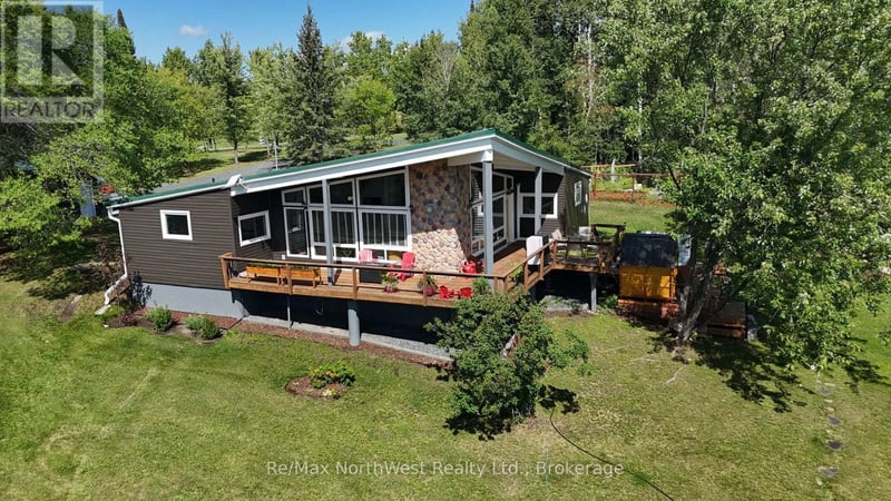 6 Chrustie Road, Kenora Remote Area (West of Kenora), Ontario, P0X1C0, Kenora Remote Area (West of Kenora), Ontario — photo 1 of 5