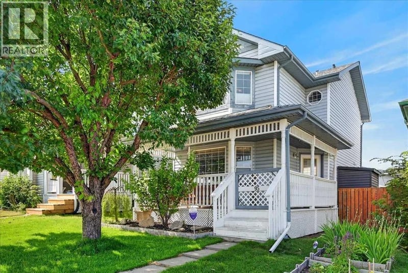 95 Hidden Point Northwest, Calgary, Alberta, T3A5P5, Calgary, Alberta — photo 1 of 5