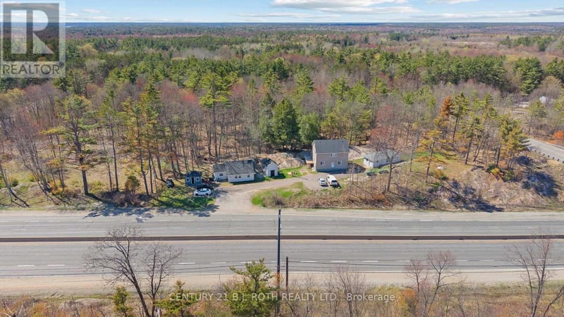 1411 11 Highway South, Gravenhurst (Morrison), Ontario, P0E1G0, Gravenhurst (Morrison), Ontario — photo 1 of 5