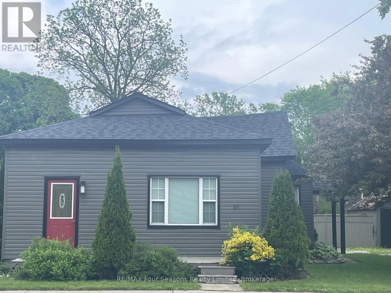 61 Sixth Street, Collingwood, Ontario, L9Y1Y8, Collingwood, Ontario — photo 1 of 5