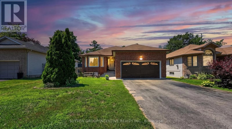 6 Riverdale Drive, Wasaga Beach, Ontario, L9Z1E9, Wasaga Beach, Ontario — photo 1 of 5