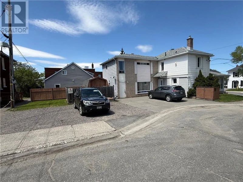 1 Whittaker, Sudbury, Ontario, P3C3W8, Sudbury, Ontario — photo 1 of 5