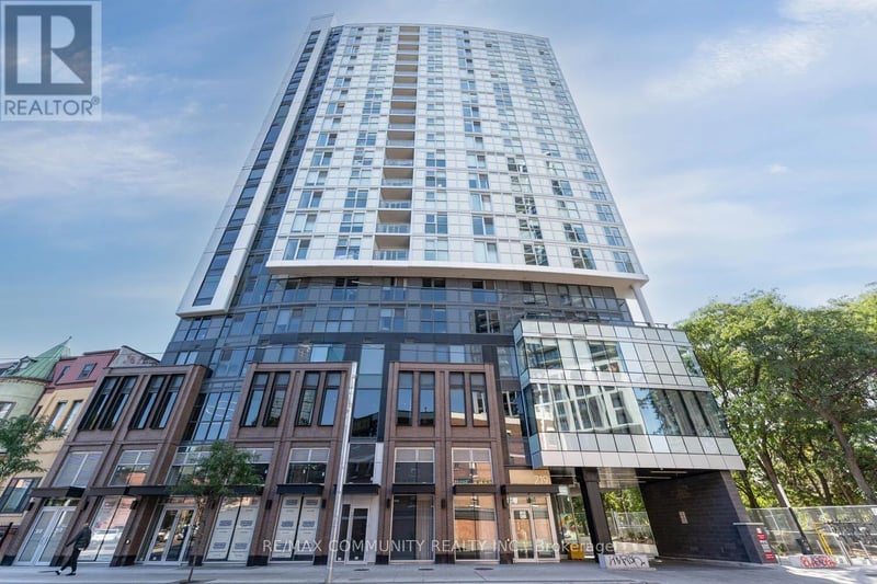 #501 219 Dundas Street East, Toronto (Church-Yonge Corridor), Ontario, M5A1Z6, Toronto (Church-Yonge Corridor), Ontario — photo 1 of 5