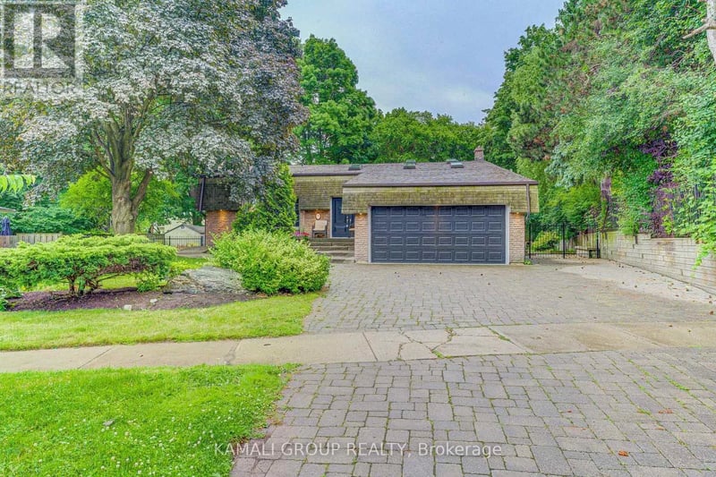 5 Caravan Drive, Toronto (Banbury-Don Mills), Ontario, M3B1M9, Toronto (Banbury-Don Mills), Ontario — photo 1 of 5