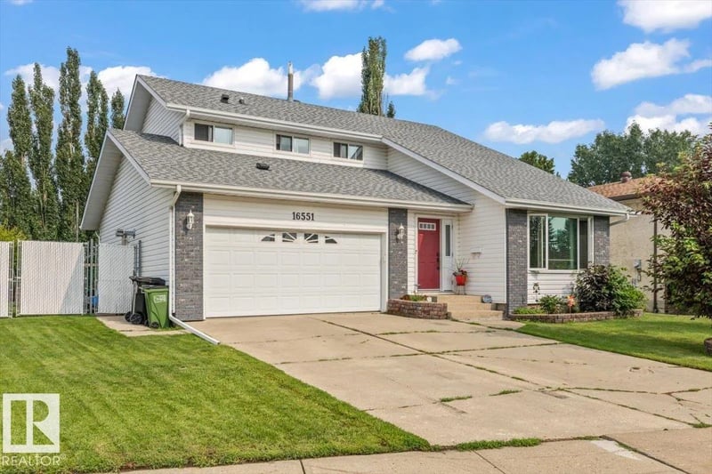 16551 116 ST NW, Edmonton, Alberta, T5X4B2, Edmonton, Alberta — photo 1 of 5