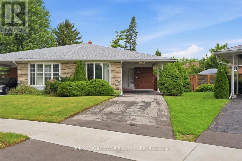 1167 Saturnia Crescent, Mississauga (Applewood), Ontario, L4Y2M2, Mississauga (Applewood), Ontario — photo 1 of 5