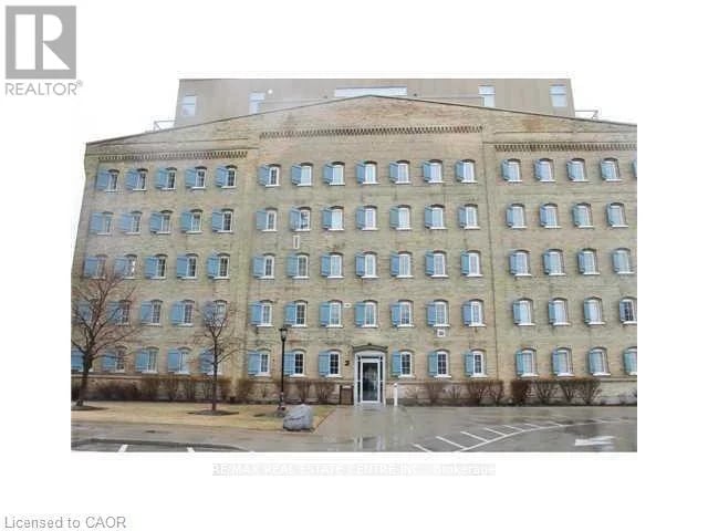 #307 3 Father David Bauer Drive, Waterloo, Ontario, N2L6M1, Waterloo, Ontario — photo 1 of 5