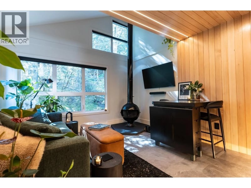 #3 2158 SARAJEVO Drive, Whistler, British Columbia, V8E0B5, Whistler, British Columbia — photo 1 of 5