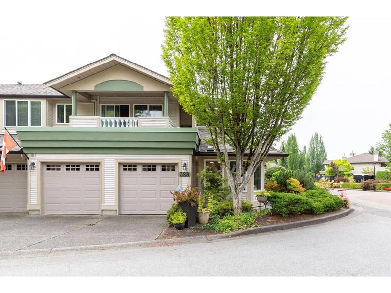 #328 13888 70 Avenue, Surrey, British Columbia, V3W0R8, Surrey, British Columbia — photo 1 of 5