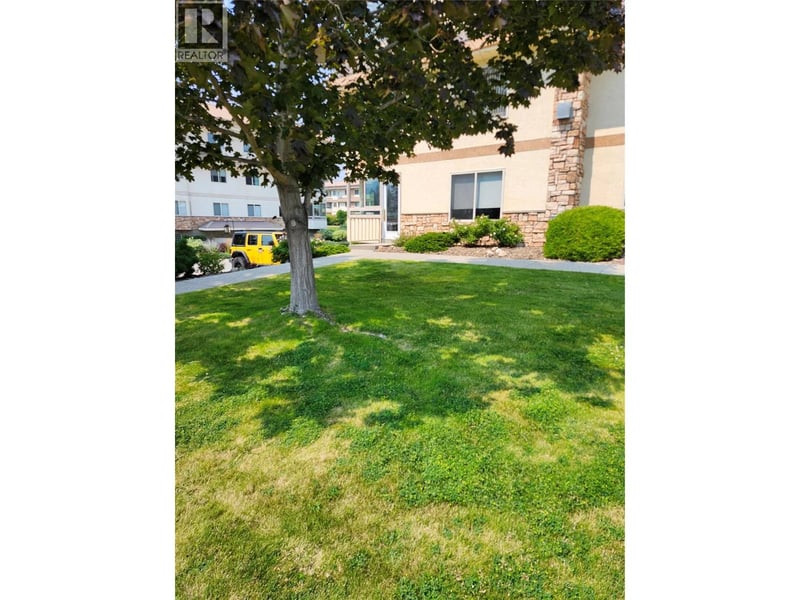 #106 8416 Jubilee Road East, Summerland, British Columbia, V0H1Z5, Summerland, British Columbia — photo 1 of 4