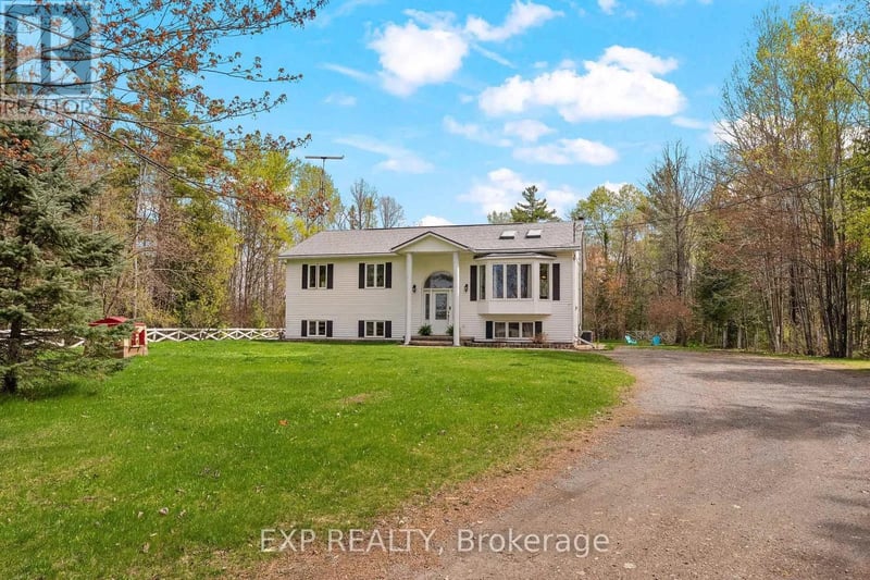 1348 Scheel Drive, McNab/Braeside, Ontario, K0A1G0, McNab/Braeside, Ontario — photo 1 of 5
