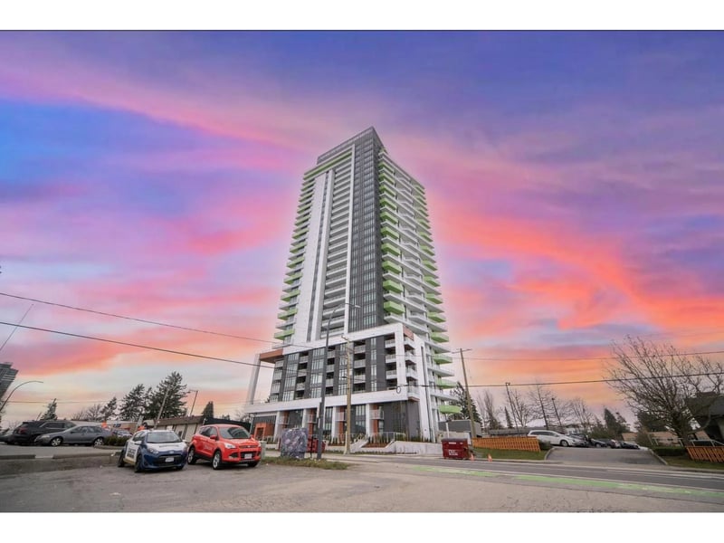 #1204 10428 WHALLEY Boulevard, Surrey, British Columbia, V3T0W2, Surrey, British Columbia — photo 1 of 5