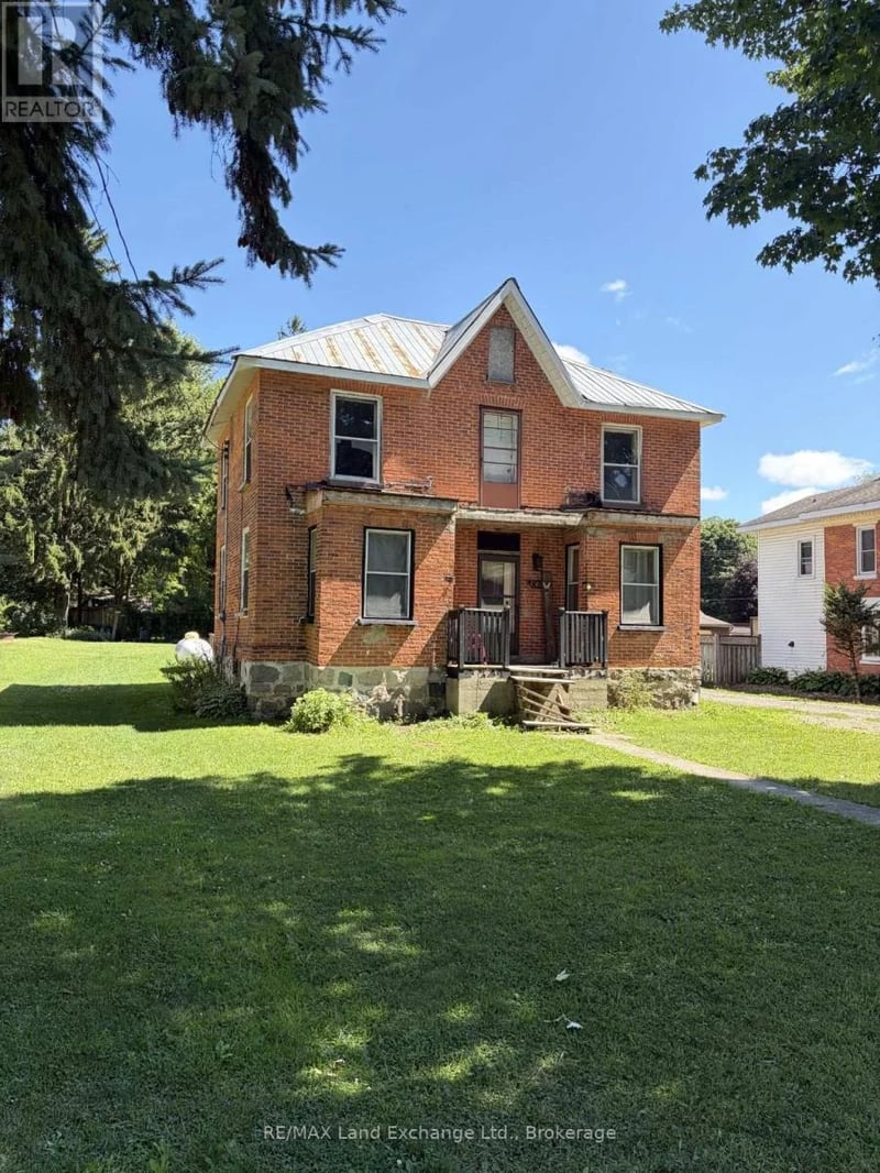1064 Howick Street, Howick, Ontario, N0G2X0, Howick, Ontario — photo 1 of 5