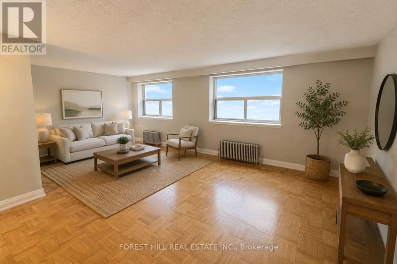 #309 104 Goodwood Park, Toronto (Crescent Town), Ontario, M4C5S9, Toronto (Crescent Town), Ontario — photo 1 of 4