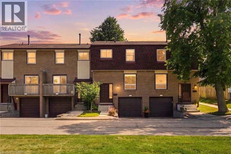 #50 1115 PARAMOUNT Drive, Stoney Creek, Ontario, L8J1P6, Stoney Creek, Ontario — photo 1 of 5
