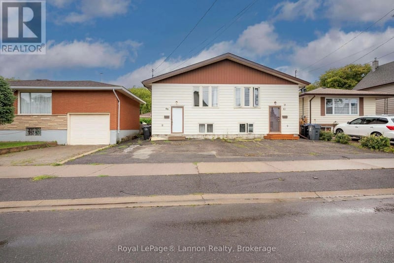 80 Peter Street, Thunder Bay (College Heights), Ontario, P7A5H3, Thunder Bay (College Heights), Ontario — photo 1 of 5