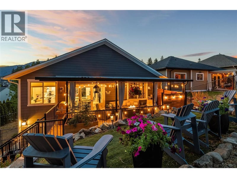 2180 Sunview Drive, West Kelowna, British Columbia, V1Z3X9, West Kelowna, British Columbia — photo 1 of 5
