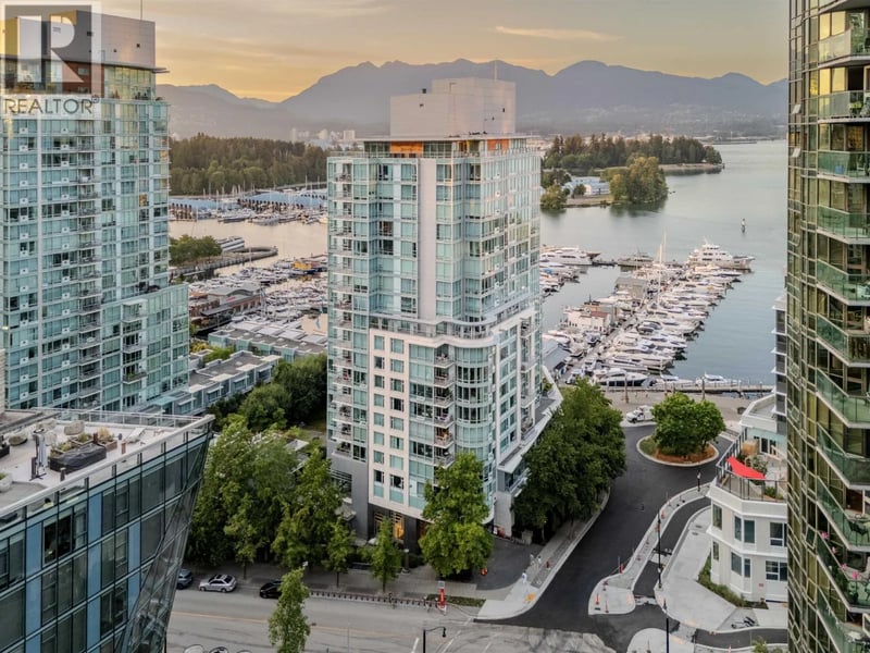 493 BROUGHTON Street, Vancouver, British Columbia, V6G3E8, Vancouver, British Columbia — photo 1 of 5