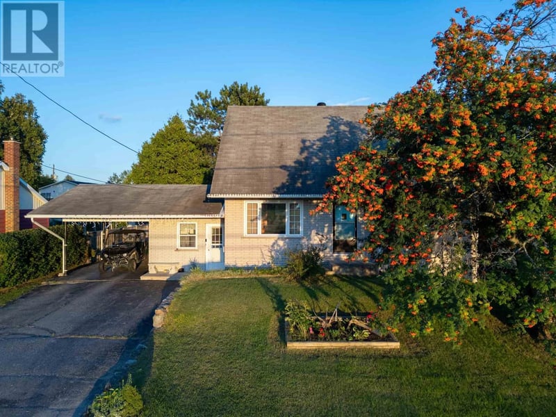 190 Woodward AVE, Blind River, Ontario, P0R1B0, Blind River, Ontario — photo 1 of 5