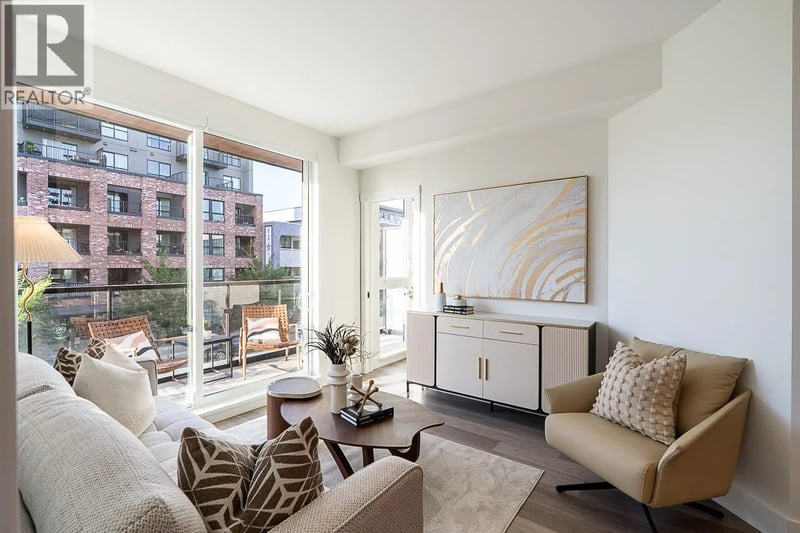#202 422 LAKEWOOD Drive, Vancouver, British Columbia, V5L0E8, Vancouver, British Columbia — photo 1 of 5