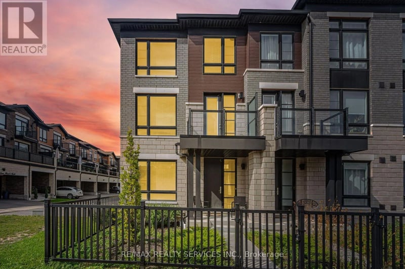 274 Carnwith Drive East, Whitby (Brooklin), Ontario, L1M0M3, Whitby (Brooklin), Ontario — photo 1 of 5