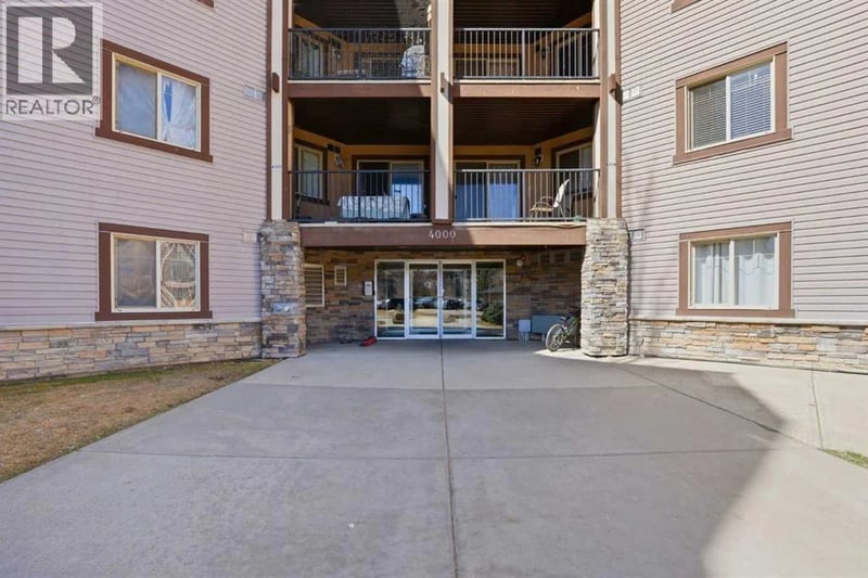 60 Panatella Street Northwest, Calgary, Alberta, T3K0M4, Calgary, Alberta — photo 1 of 5