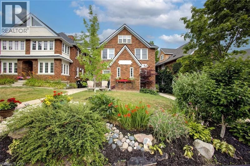 #MAIN 96 JOHN Street West, Waterloo, Ontario, N2L1C1, Waterloo, Ontario — photo 1 of 5