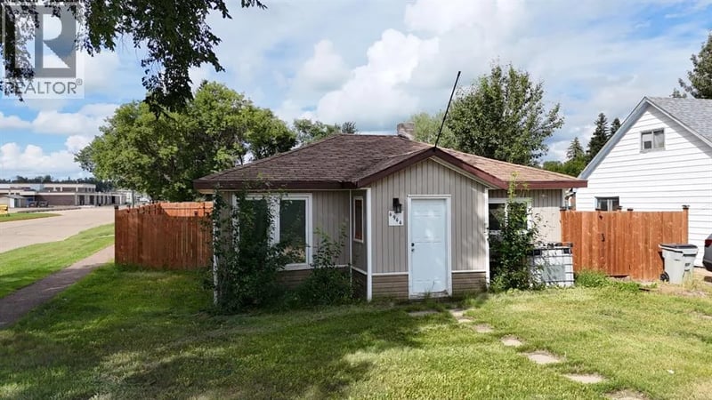 4944 56th Avenue, High Prairie, Alberta, T0G1E0, High Prairie, Alberta — photo 1 of 5