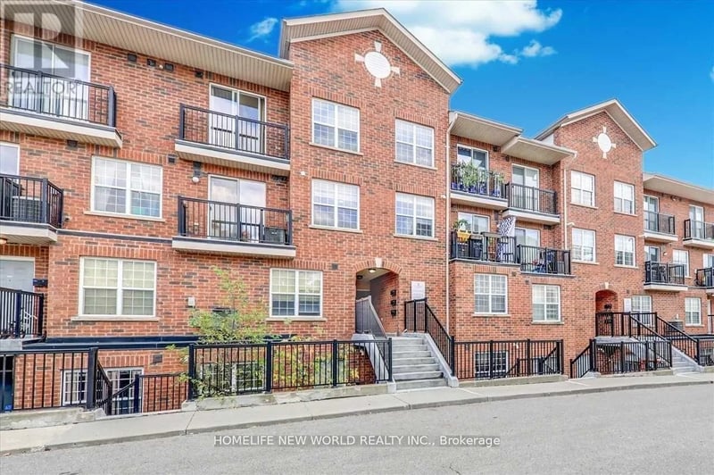 #204 35 Strangford Lane, Toronto (Clairlea-Birchmount), Ontario, M1L0E5, Toronto (Clairlea-Birchmount), Ontario — photo 1 of 5