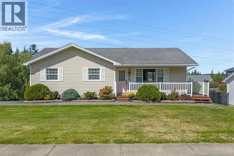 8 Erin Court, Saint John, New Brunswick, E2M5S7, Saint John, New Brunswick — photo 1 of 5